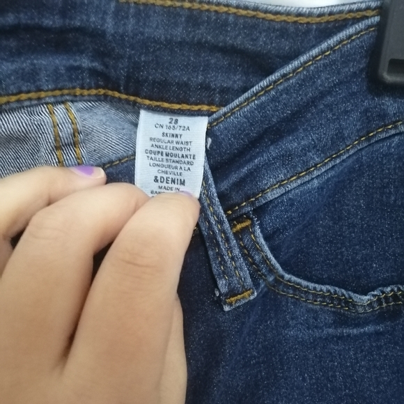 🔵 H&M skinny jeans - Picture 2 of 3